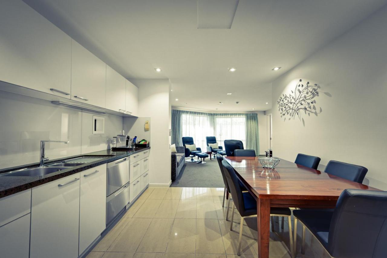 Delorenzo Studio Apartments Nelson Exteriör bild A typical apartment at the University of Tokyo